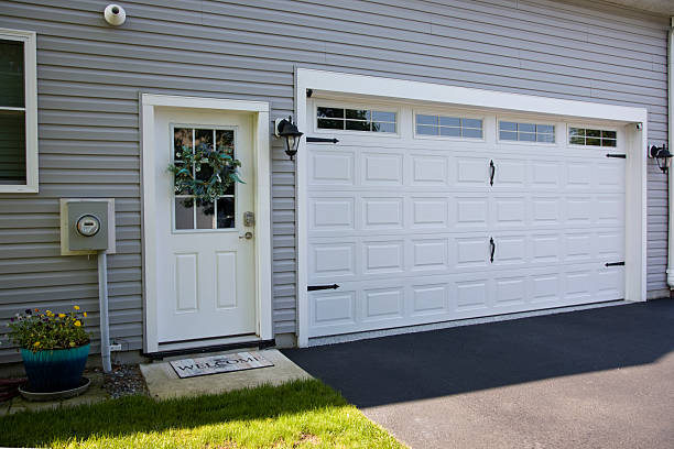 24/7 Emergency Garage Door Panel Replacement experts in San Jacinto County County, TX